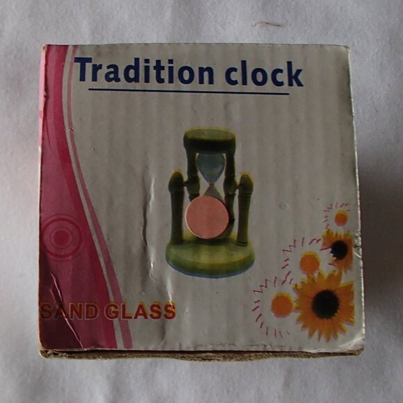 🎉 HOST PICK 🎉 M.A. Witch & Dorothy Dolls, Traditional Glass Sand Timer, Cloth - Picture 10 of 15